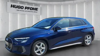 Używany Audi A3 S-Line 150 KM (110 kW) 2022 Niebieski Sedan/Limuzyna