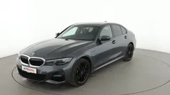 Grau Gebraucht 2022 BMW 320 M Sport Limousine | 34.410 €