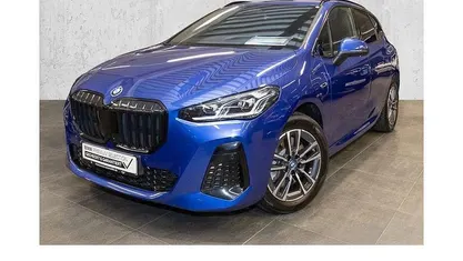 Blau Gebraucht 2022 BMW 230 M Sport Van / Kleinbus | 29.990 € (Guter Preis)
