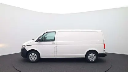 Candyweiß Gebraucht 2023 VW Transporter Van | 27.440 € (Fairer Preis)