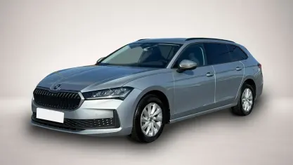 Gebraucht Skoda Superb 150 PS (110 kW) 2024 Silber Kombi