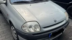 Silber Gebraucht 2000 Renault Clio II Limousine | 1.550 € (Fairer Preis)