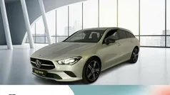 Iridiumsilber metallic Gebraucht 2023 Mercedes CLA200 Shooting Brake Progressive Kombi | 28.890 € (Fairer Preis)