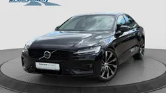 Onyx black (schwarz) Gebraucht 2024 Volvo S60 Plus Limousine | 39.460 € (Fairer Preis)