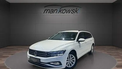 Gebraucht VW Passat Business 150 PS (110 kW) 2021 Weiß Kombi