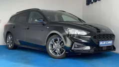 Schwarz Gebraucht 2020 Ford Focus ST-Line Kombi | 14.900 € (Fairer Preis)