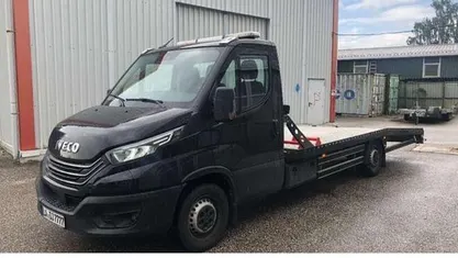 Second-hand Iveco Daily 175 CP (128 kW) 2023 Monovolum