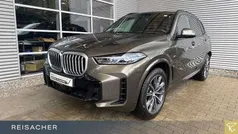 Manhattan metallic Gebraucht 2024 BMW X5 Comfort Edition SUV | 84.349 € (Fairer Preis)