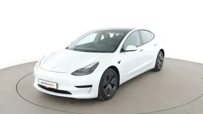 Gebraucht Tesla Model 3 Standard Range Plus 208 kW (283 PS) 2021 Weiß Limousine