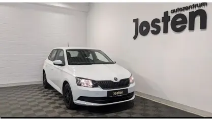 Gebraucht Skoda Fabia Active 60 PS (44 kW) 2016 Weiß Limousine