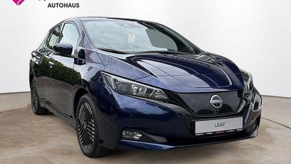 Second-hand Nissan Leaf N-Connecta 110 kW (150 CP) 2024 Albastru Hatchback