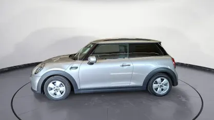 Gebraucht Mini Cooper Essential 136 PS (100 kW) 2023 Silber Kleinwagen