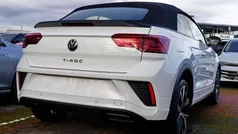 Pure white / schwarz Gebraucht 2025 VW T-Roc Cabriolet R-line Cabrio | 38.450 € (Fairer Preis)