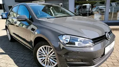 Usata VW Golf VII Cup 105 CV (77 kW) 2014 Berlina