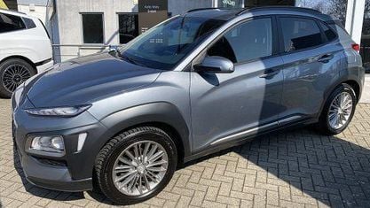 Gebraucht Hyundai Kona YES! 120 PS (88 kW) 2020 Lake silver SUV