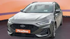 Grau Gebraucht 2024 Ford Focus ST-Line Kombi | 23.660 € (Guter Preis)