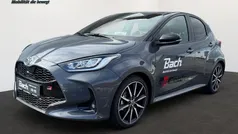 Gebraucht 2025 Toyota Yaris Hybrid Sport Limousine | 33.380 €