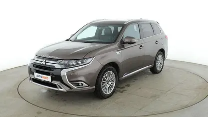 Gebraucht Mitsubishi Outlander P-HEV Plus 82 PS (60 kW) 2020 SUV