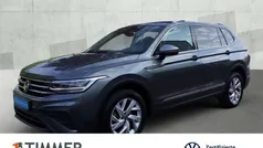 Grau Gebraucht 2022 VW Tiguan Allspace Life SUV | 31.950 € (Guter Preis)