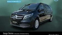 Gebraucht 2023 Mercedes V300 Edition Van / Kleinbus | 58.998 € (Guter Preis)