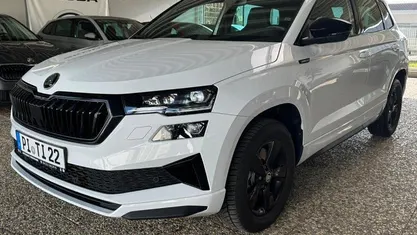 Gebraucht Skoda Karoq SportLine 150 PS (110 kW) 2025 : moonweiss  metallic SUV