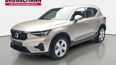 Gold Gebraucht 2024 Volvo XC40 Core SUV | 32.890 € (Fairer Preis)