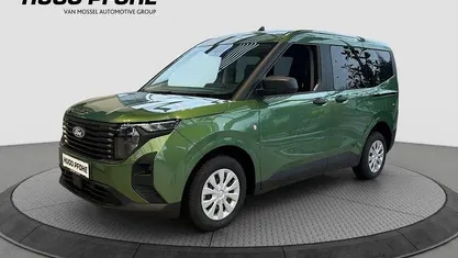 Gebraucht 2025 Ford Tourneo Courier Trend Van / Kleinbus | 25.290 € (Guter Preis)