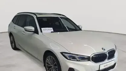 Gebraucht BMW 320 Sport Line 190 PS (139 kW) 2023 Weiß Kombi