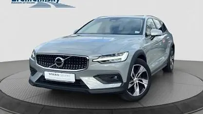 Gebraucht Volvo V60 CC Plus 197 PS (144 kW) 2023 Grau Kombi