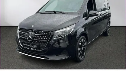 Gebraucht Mercedes V300 Avantgarde 237 PS (174 kW) 2025 Schwarz Van / Kleinbus