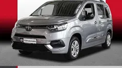 Silver (silber) Gebraucht 2023 Toyota Proace Verso City Kombi | 25.489 € (Fairer Preis)