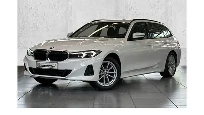 Gebraucht BMW 318 Shadowline 156 PS (114 kW) 2022 Weiß Kombi