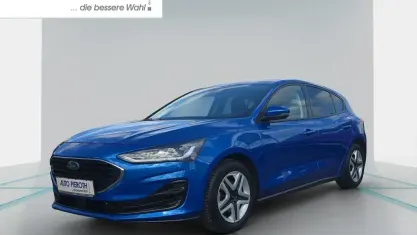 Gebraucht Ford Focus Cool & Connect 101 PS (74 kW) 2022 Blau Limousine