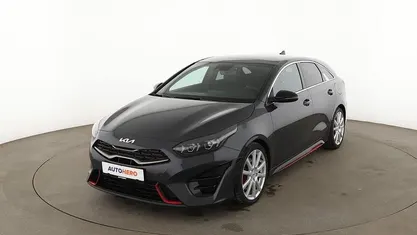 Grau Gebraucht 2024 Kia ProCeed GT Kombi | 30.490 € (Fairer Preis)