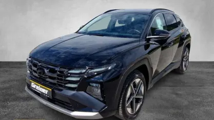 Gebraucht Hyundai Tucson Trend 160 PS (117 kW) 2024 Abyss black (metallic) SUV