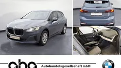 Grau Gebraucht 2022 BMW 220 Active Tourer Van / Kleinbus | 24.860 € (Superpreis)