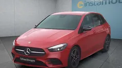 Rot Gebraucht 2019 Mercedes B180 Van / Kleinbus | 22.149 € (Fairer Preis)