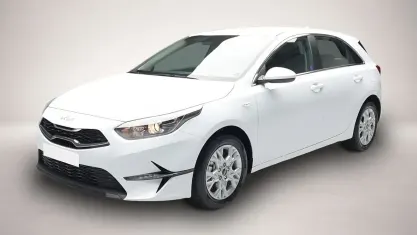 Gebraucht Kia Ceed Comfort 101 PS (74 kW) 2025 Weiß Kleinwagen