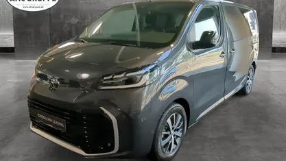 Grau Neu 2025 Toyota Proace Verso Kombi | 57.890 €