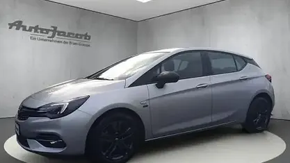 Silber Gebraucht 2020 Opel Astra S Limousine | 11.950 € (Fairer Preis)
