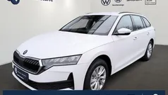 Candyweiss Gebraucht 2025 Skoda Octavia Essence Kombi | 27.150 € (Superpreis)