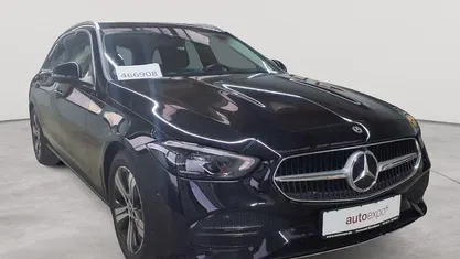 Gebraucht Mercedes C200 Avantgarde 163 PS (119 kW) 2024 Kombi