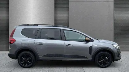 Dolomitgrau Neu 2025 Dacia Jogger Extreme Van / Kleinbus | 22.790 € (Fairer Preis)
