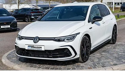 Gebraucht VW Golf VIII R-line 150 PS (110 kW) 2023 Limousine