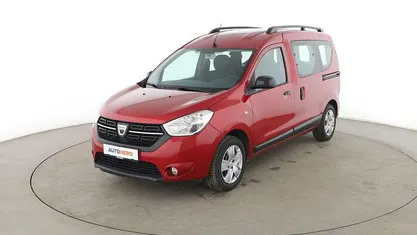 Gebraucht Dacia Dokker Comfort 131 PS (96 kW) 2020 Rot Van / Kleinbus