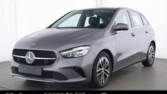 Lack mountaingrau Gebraucht 2024 Mercedes B200 Progressive Van / Kleinbus | 34.950 € (Fairer Preis)