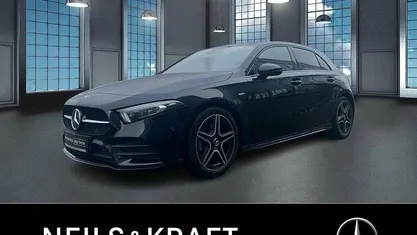 Schwarz Gebraucht 2020 Mercedes A200 AMG Limousine | 28.730 € (Fairer Preis)
