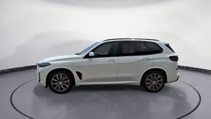 Neu BMW X5 489 PS (359 kW) 2026 Weiß SUV