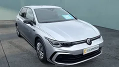 Silber Gebraucht 2024 VW Golf VIII R-line Limousine | 28.630 € (Guter Preis)