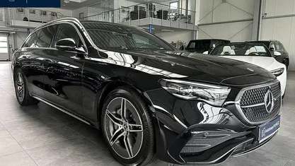 Gebraucht Mercedes E300 AMG 204 PS (150 kW) 2023 Schwarz Kombi